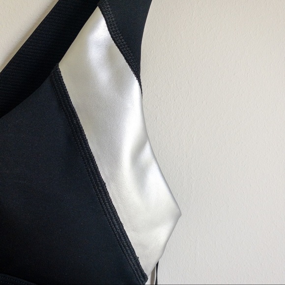 Nike Indy Light-Support Padded Metallic Sports Bra - Picture 8 of 10